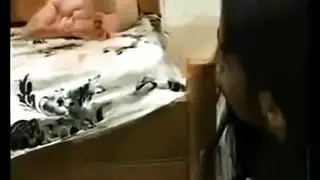 مشهد سرير سحاقي: لعق أحضان شغوف و تيت فاكينغ خشن