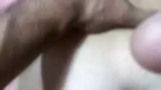 مراهق معاق شرجي مع الأم