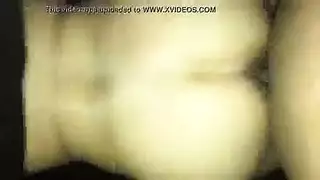 لاتينية بشعر ناري تُشوى وتُغطى بالقذف في مشهد بورنو صعب