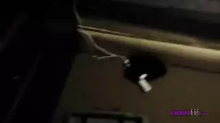 هاوية يائسة تأخذ قذف مزدوج على الوجه