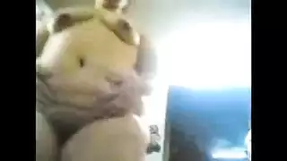 عرض كاميرا إباحي: فتاة سعودية تبلع زب وتستمني بشدة