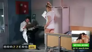 الجيران مستشفى حقنة شرجية