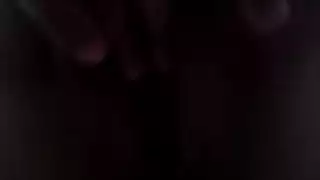 جلسة شرجية خشنة مع نجمة شقراء تأخذه بعمق