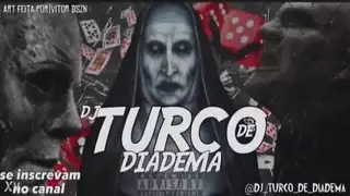 دي جي تركية ساخنة تأخذ عدة أعضاء ذكورية في فيلم إباحي جماعي