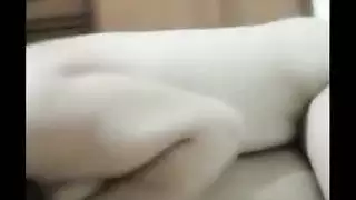 زوج وزوجة عربيان يشاركان ممارستهما الجنسية الإباحية المباشرة