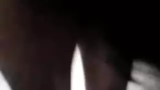 المغوية المحجبة تكشف كل شيء من أجل مشهد إباحي