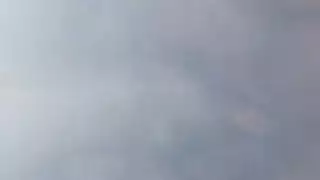 وحيدة ومتألمة: امرأة ناضجة تتعرض لعقاب قاسي من الخلف