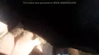 أبي خائن يمارس الجنس مع صديقة صديقه الصغيرة في إباحية قاسية