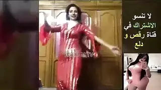 طلا ب منقبات مبرقعات في الشارع