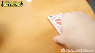 الاخ ينيك اخته غير الشقيقان وهي تغسله