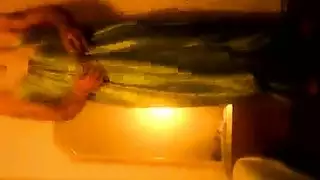 سكس مصري عنيف: نيك تحت الأشجار مع زميلة محجبة
