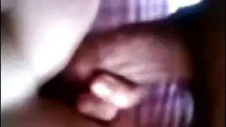 الأندونيسية القص أصلع