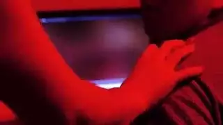 جلسة دراسة إباحية: ممارسة الجنس واللعب بالحلمات على السرير